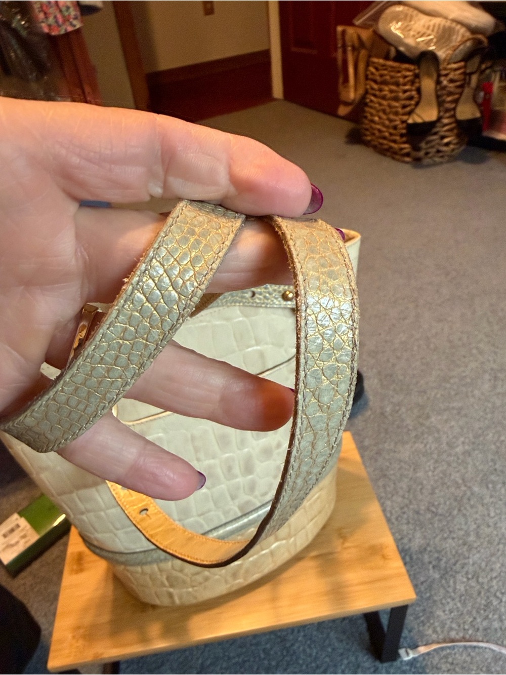 Brahmin bag Vintage bucket bag, Crossbody - Picture 6 of 10